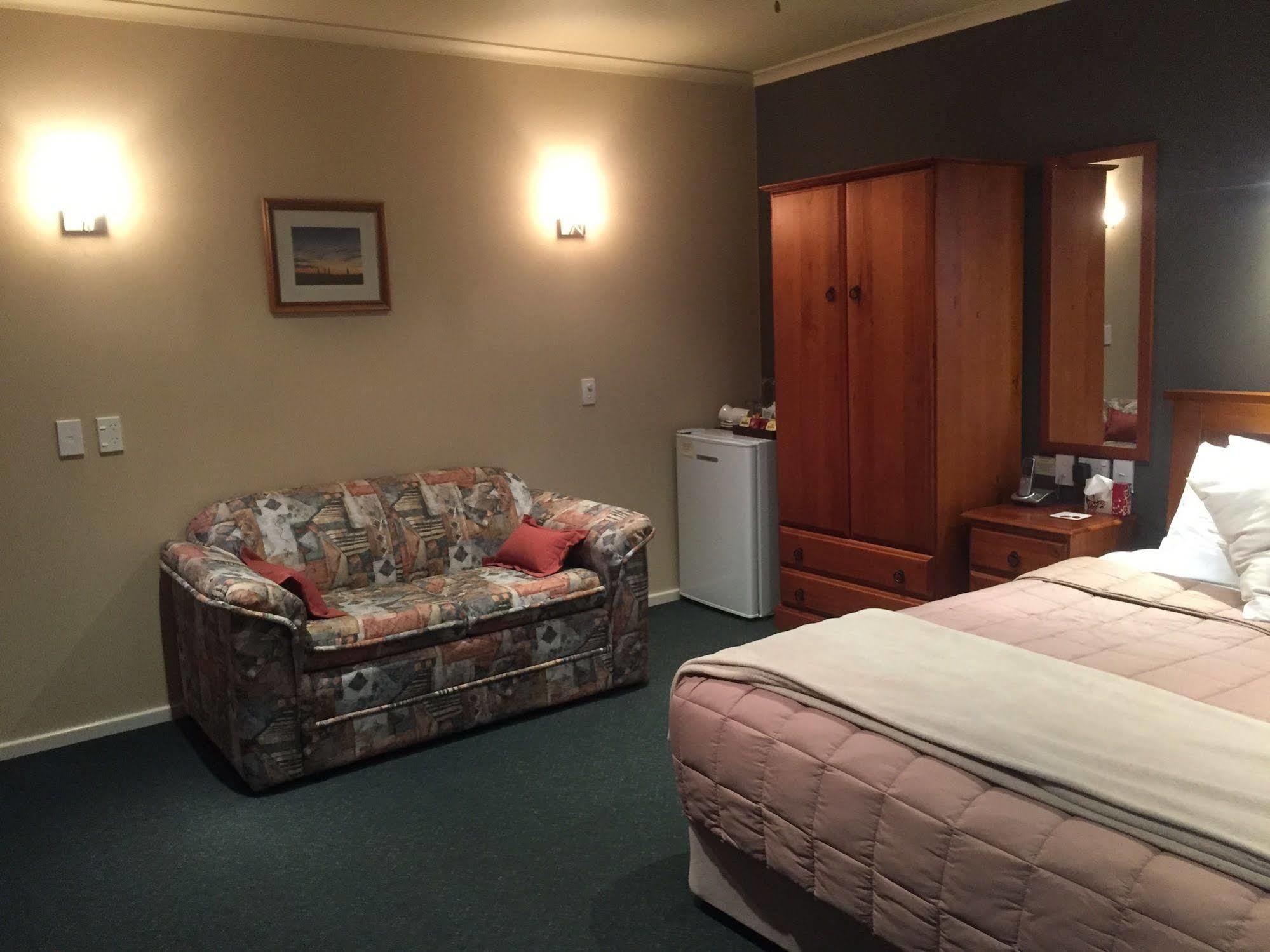Lake Roxburgh Lodge Εξωτερικό φωτογραφία